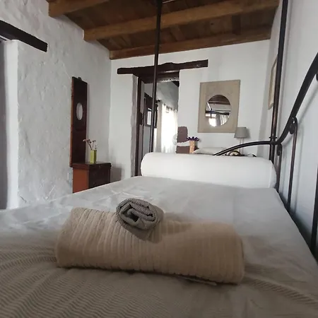 Casa Malumi - Historisches Stadthaus In Haría